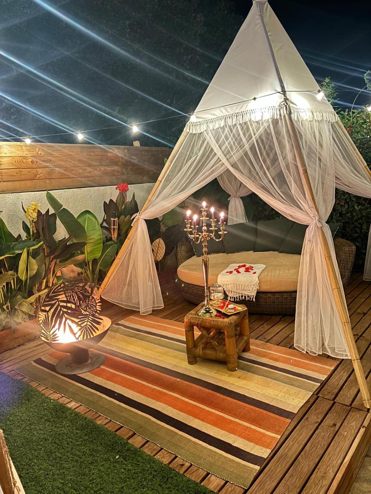 Bambou Room Vauvert Bagian luar foto